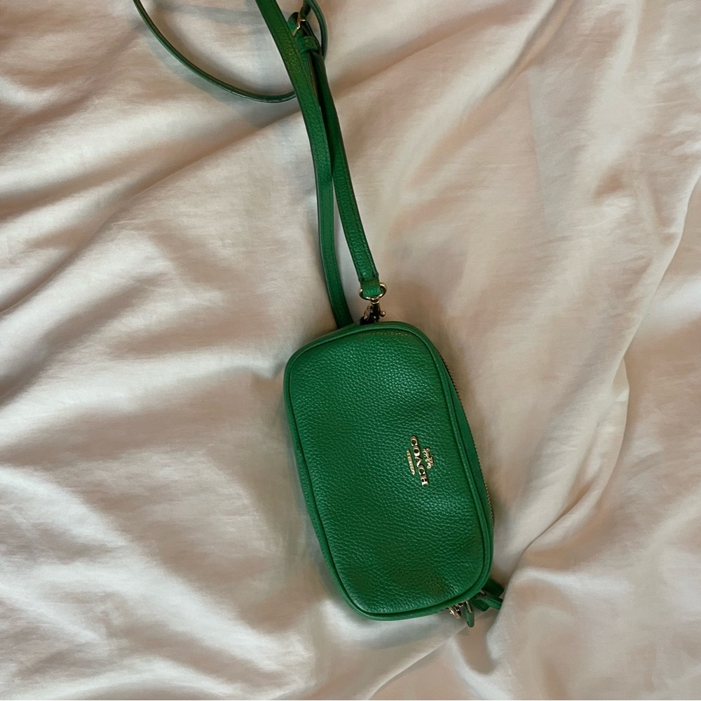 COACH green crossbody bag. Amazing condition!!